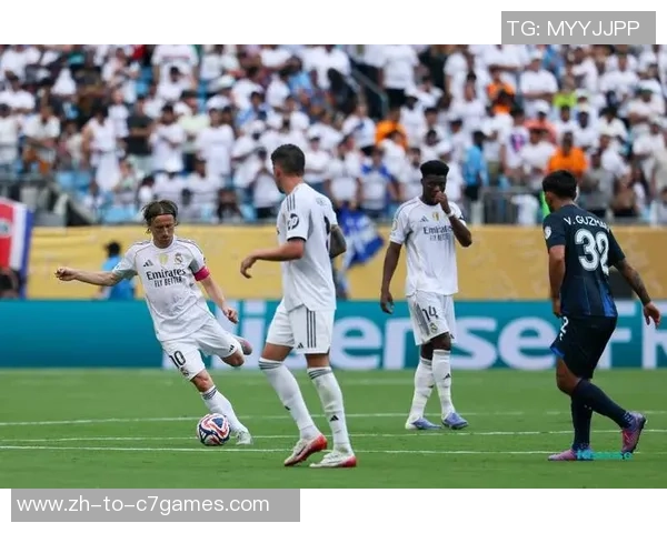 实锤！皇马官宣不考虑齐达内，4大铁律切断传奇回归路，阿隆索稳如泰山